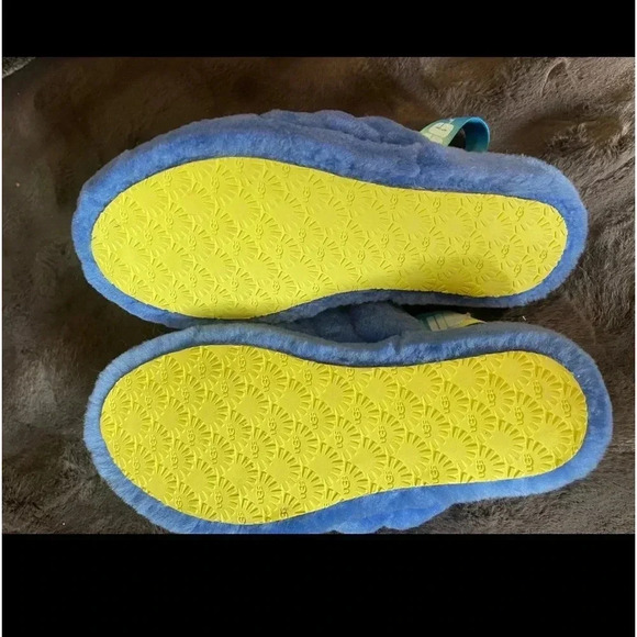 UGG Fluff Yeah Slippers size 5 - Picture 3 of 3